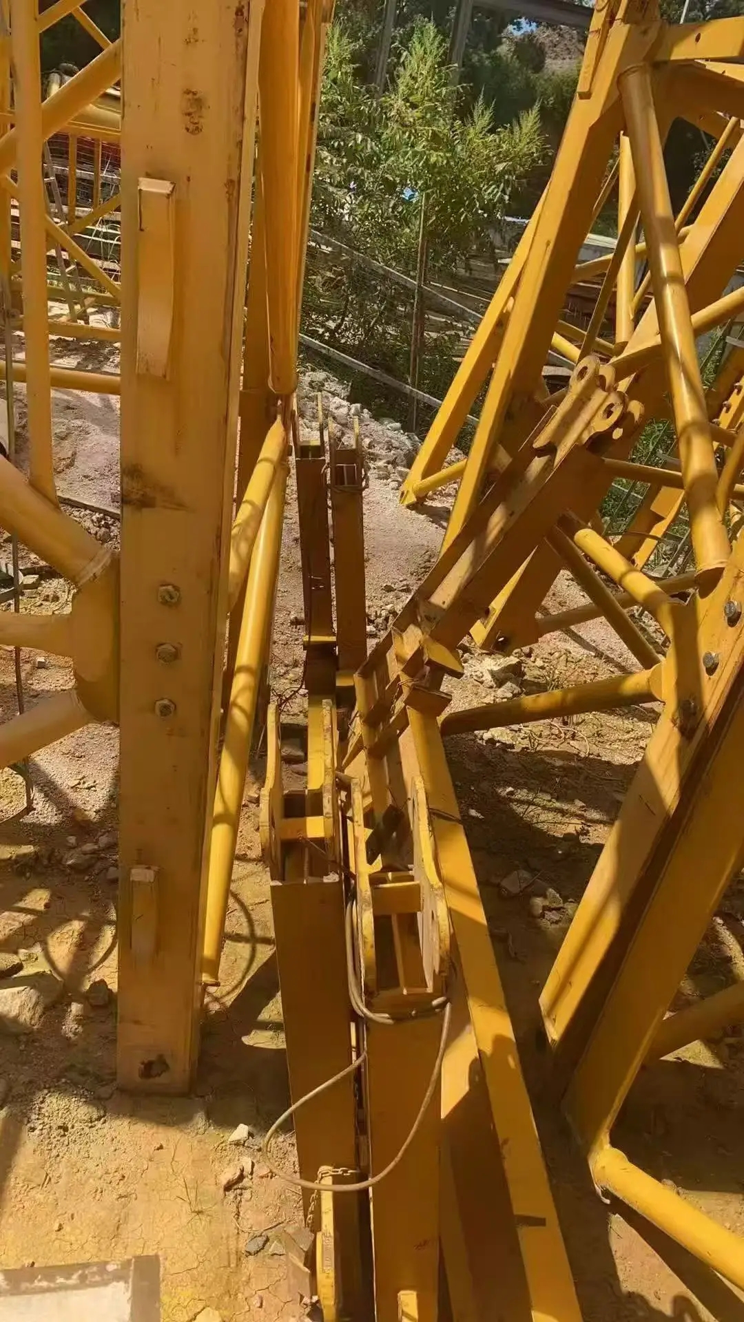 6015/ 7015/ 7527/WA350 Used Tower Crane for Sell