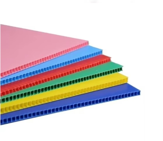 Wholesale High Quality Customized Colored Clear 4x8 Corrugated Polypropylene PP Plastic Sheets 10mm